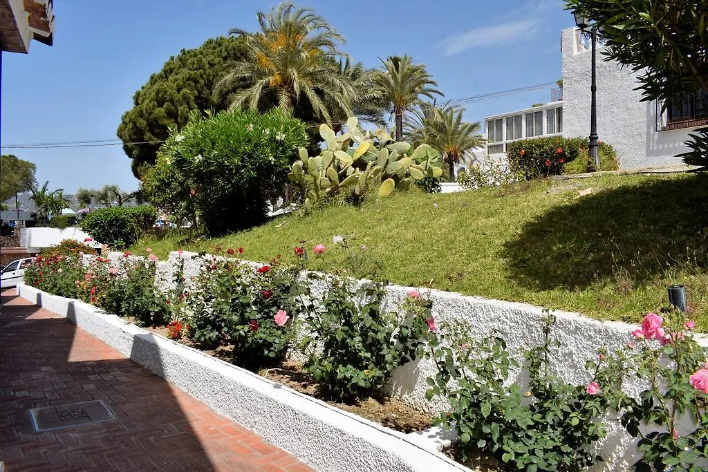 بيت للعطل فيلا نيرخافي C/ Abetos 12 Urb. Algarrobo إسبانيا