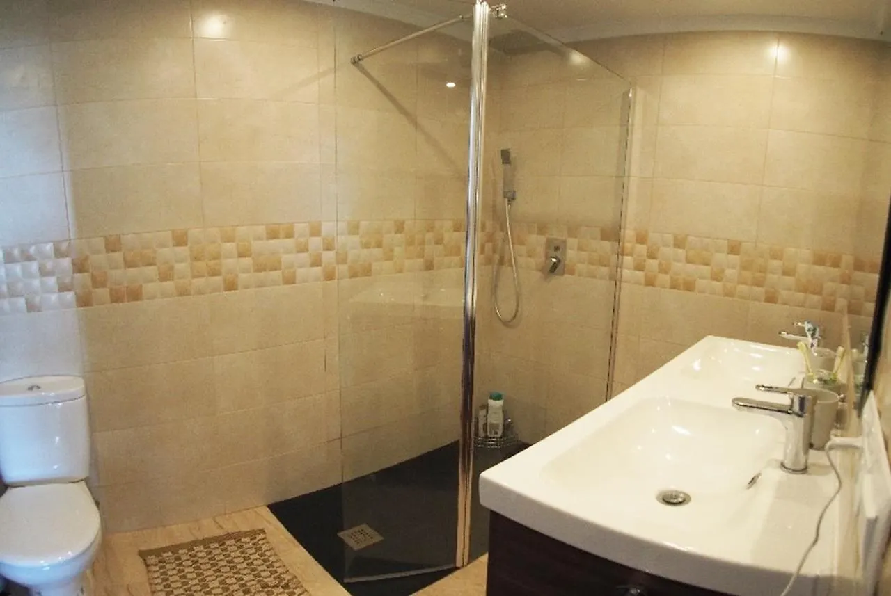 بيت للعطل فيلا نيرخافي C/ Abetos 12 Urb. Algarrobo